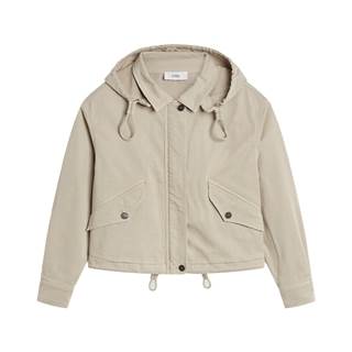 *Jacket. Cannot be combined with other discounts or promotions. (RRP €380 | Outlet price €265)