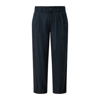 *Women's pants. Cannot be combined with other discounts or promotions. (RRP €59.99 | Outlet price €41.99)