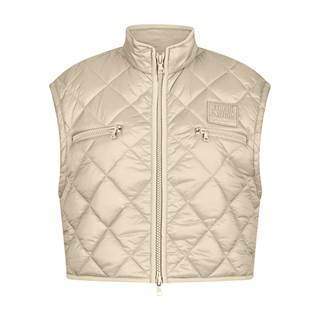 *Vest in different colors. Cannot be combined with other discounts or promotions. (RRP €199.95 | Outlet price €139.95)