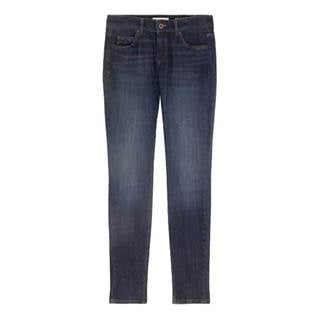 *Women's jeans. Cannot be combined with other discounts or promotions. (RRP €89.95 | Outlet price €62.95)
