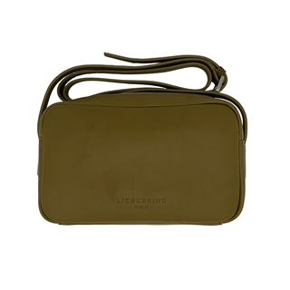 *Crossbody in the color green. Cannot be combined with other discounts or promotions. (RRP €119.90 | Outlet price €79.90)