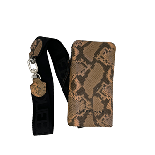 *Mobile pouch in snake look. Cannot be combined with other discounts or promotions. (RRP €129.90 | Outlet price €99.90)