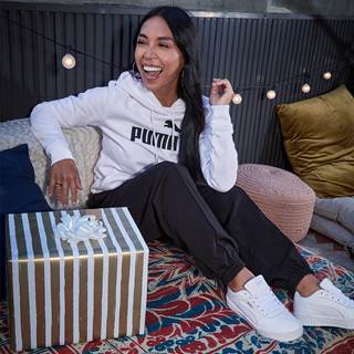 Get Mom that perfect gift. At the PUMA Outlet, get $20 off your entire purchase when you spend $100.*