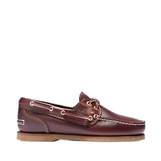 *Classic women's boat shoe in the color brown. Cannot be combined with other discounts or promotions. (RRP €150 | Outlet price €103)
