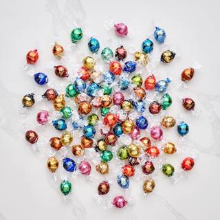 Get 25 FREE LINDOR Truffles with the purchase of 75 LINDOR Truffles for $45.*






			