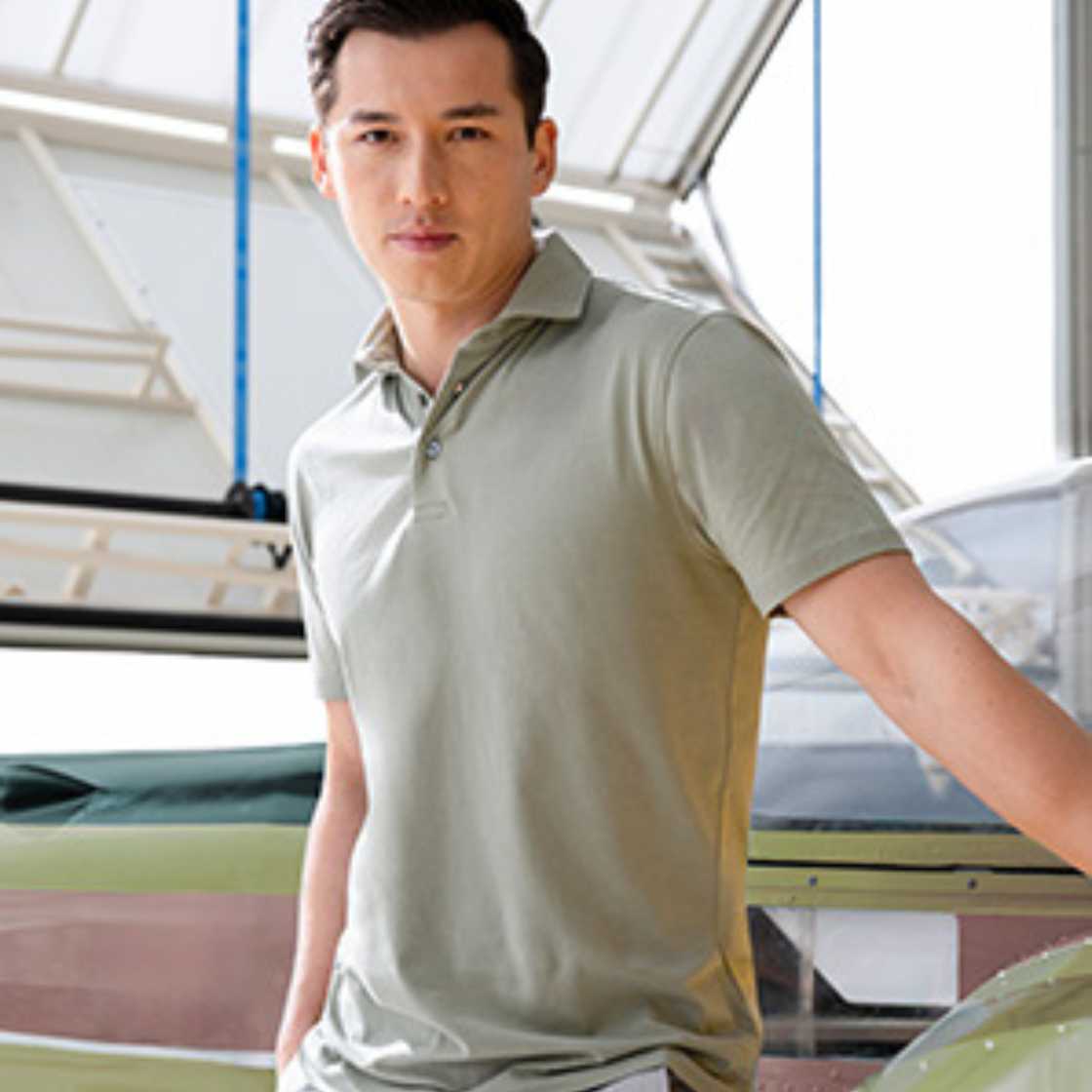 Stijl is weten wie je bent. Stijl is weten wie je wilt zijn. The Society Shop kleedt de man die zich bewust is van zijn status.