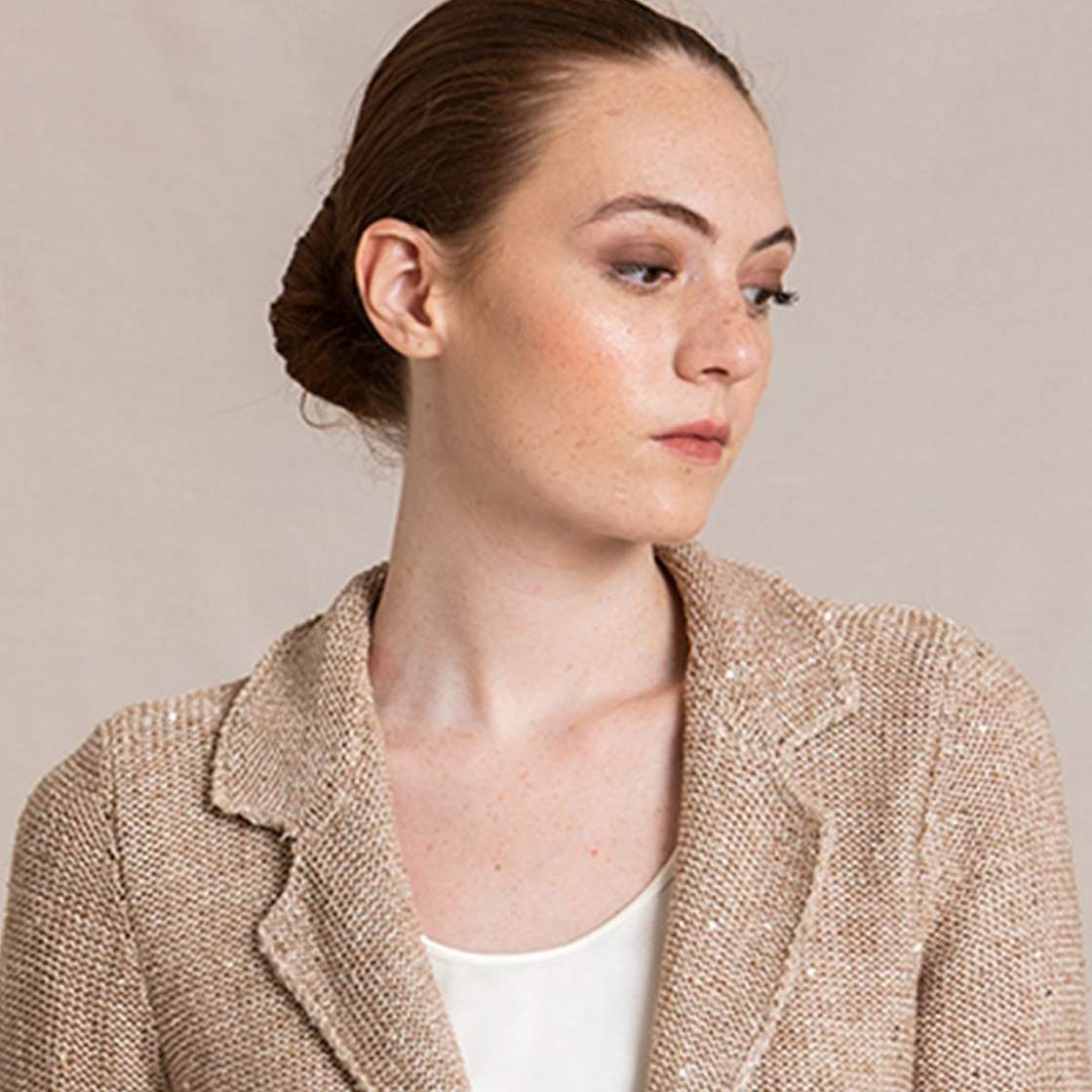 Amina Rubinacci brand hero 1080x1080.jpg