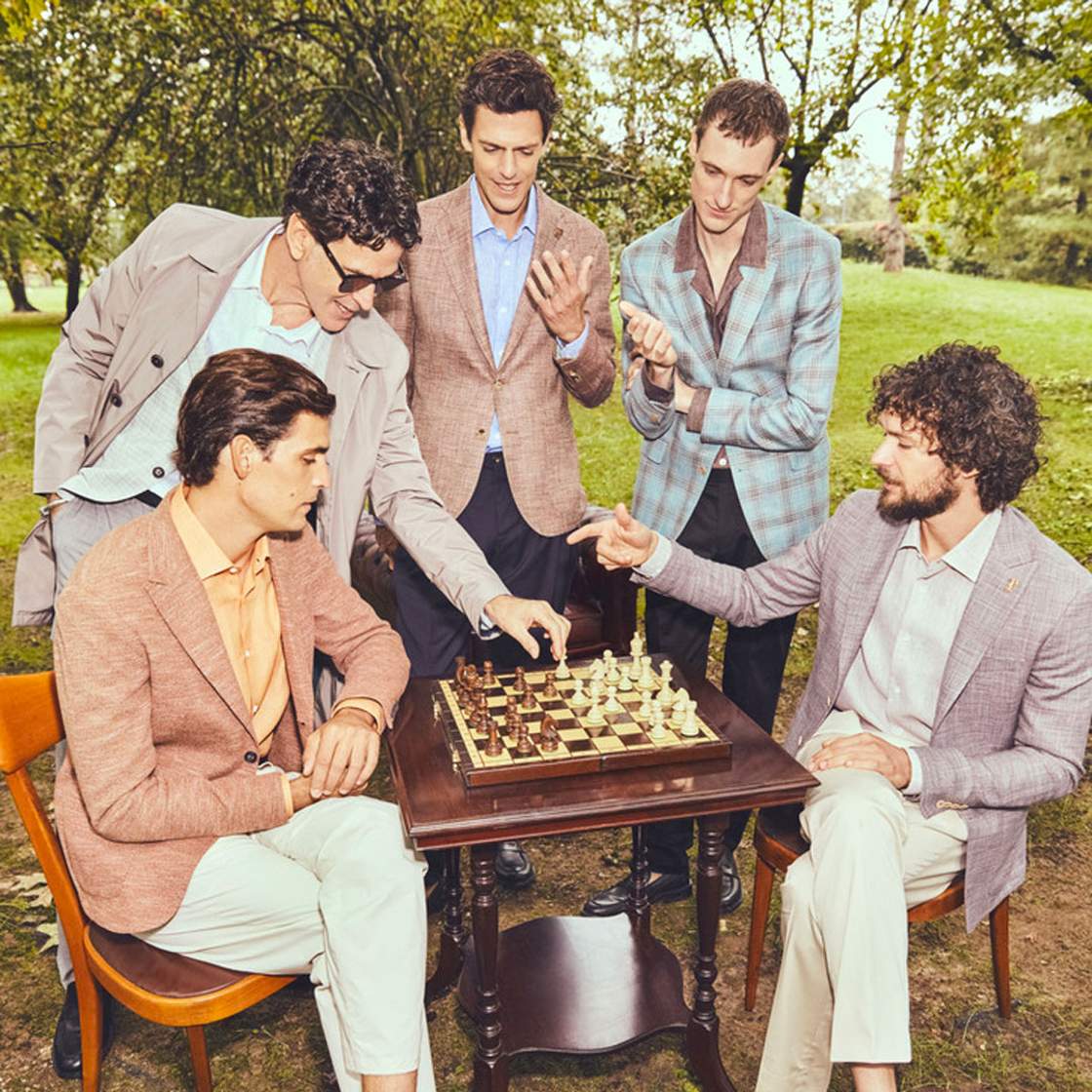mens playing chess game