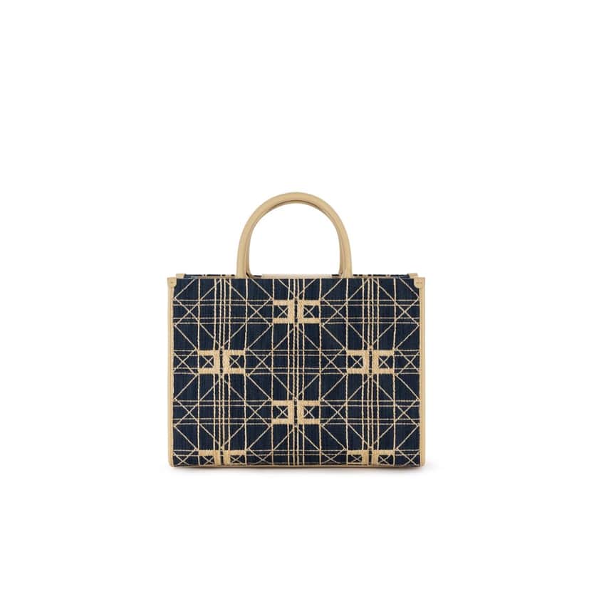 Elisabetta Franchi spotlight carousel block 1080x1080 2.jpg