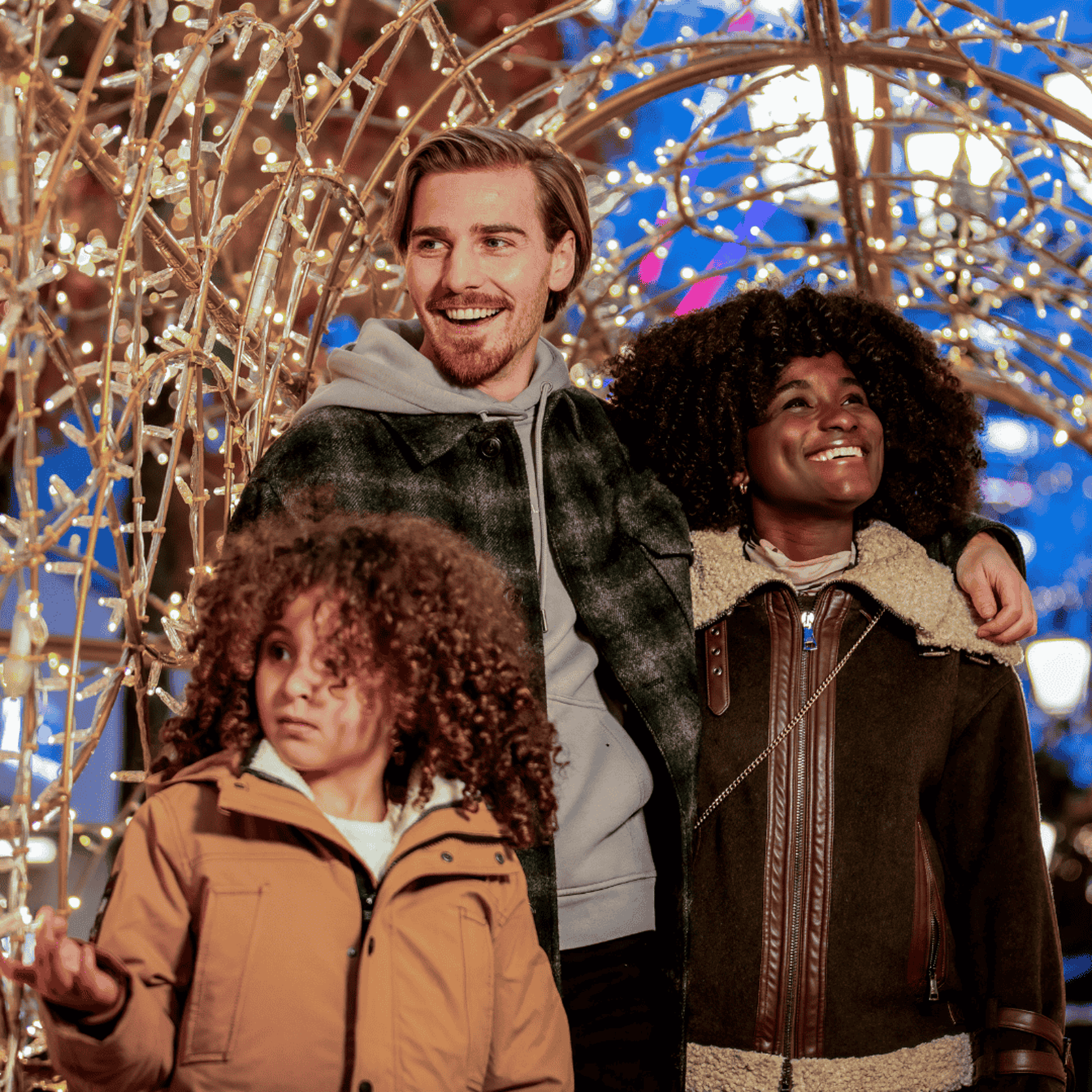 Family enjoying the atmosphere at Designer Outlet Roermond