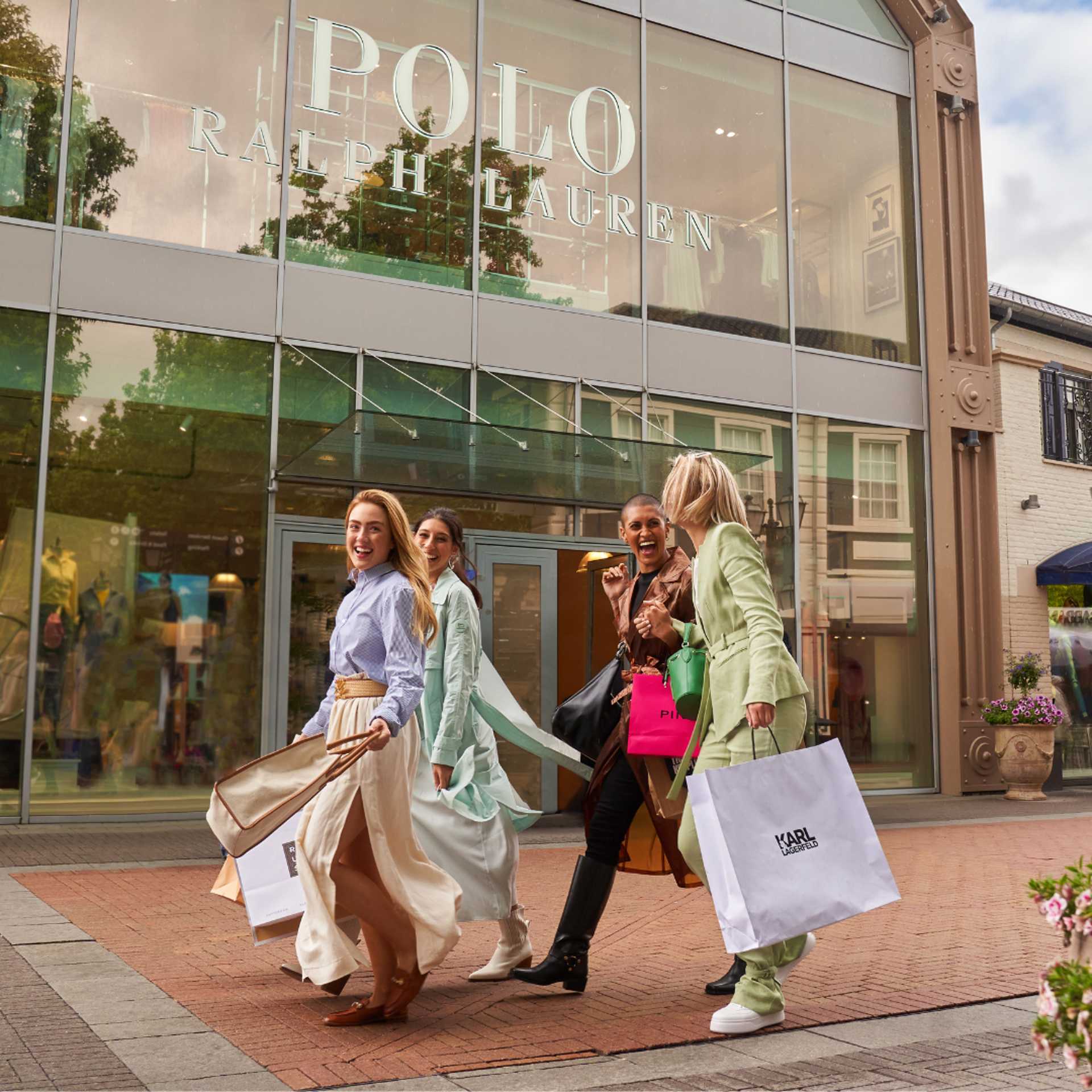 Shopping with friends