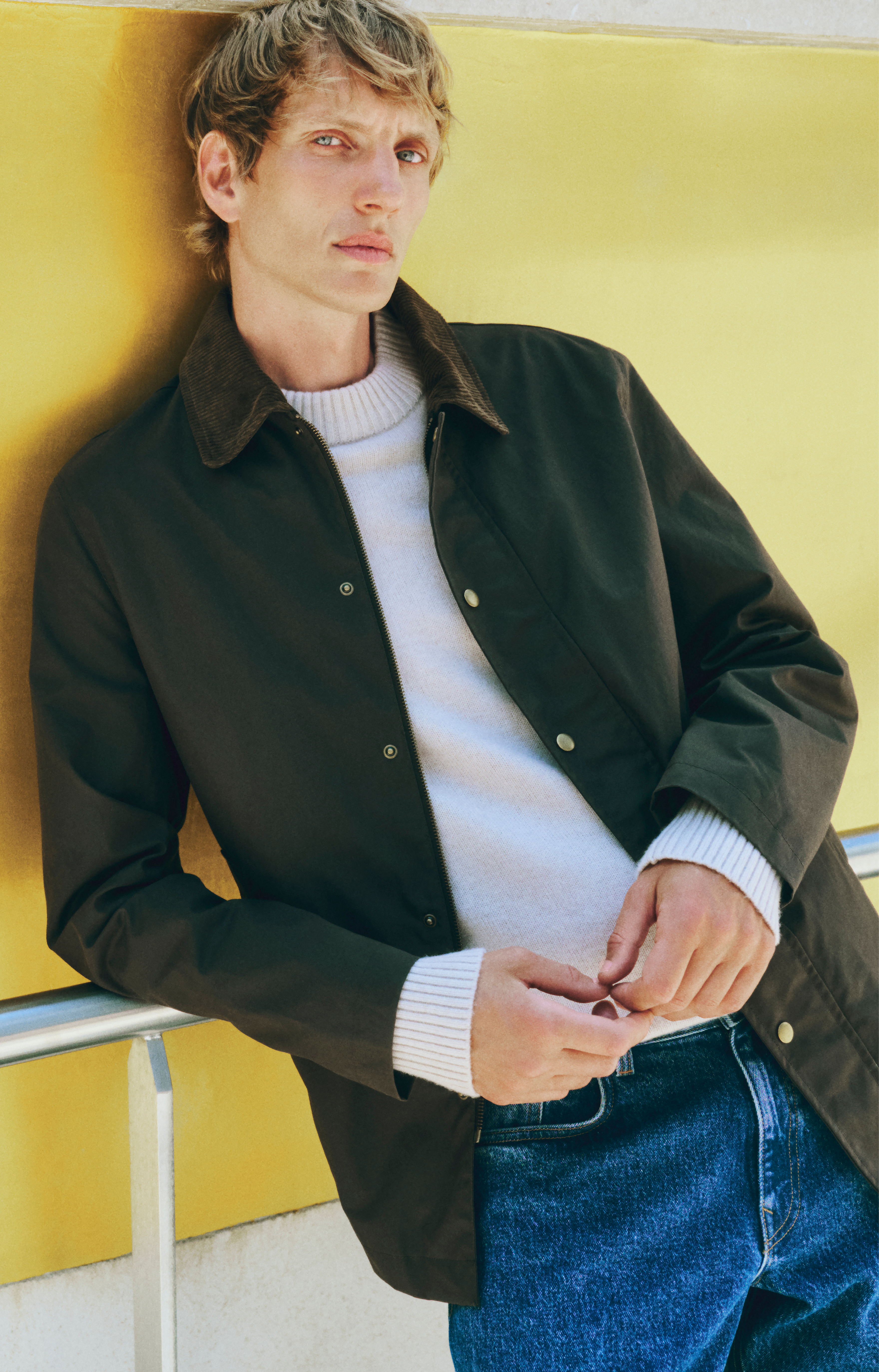 item.ImageAlternativeTextWithFallback