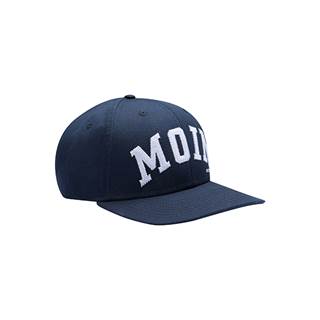 *From a purchase value of €100 you will receive a free Moin-Cap. While stock last. Cannot be combined with other discounts or promotions. 