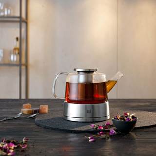 *ZWILLING Sorrento (RRP €99,95 | Outlet €69,95), Teapot with warmer.