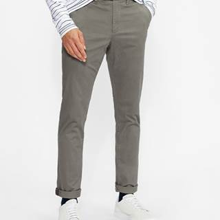 *Men's trousers (RRP €99 | Outlet €76)