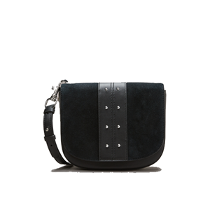 *Leather bag. Cannot be combined with other discounts. (RRP €139.99 | outlet price €94.99)