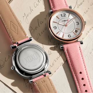 Turn your watch or a piece of jewelery into a special souvenir with a personal engraving.