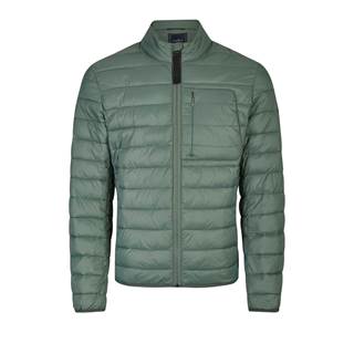 *light transitional jacket (RRP €179,99 | Outlet €125,99). Available in mud, yellow, darkgreen, beige, chilli and midnight blue.