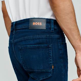 *You receive 2/3 jeans styles for €139,95/€199,95. Valid on all jeans and basic styles. Denim in womenswear excluded. Cannot be combined with other promotions and disocunts.