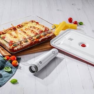 *RRP €159.70 I Outletprice €109.95 I Zwilling Fresh & Save  6tlg I 1 in SIMI 2 in  L I 1 casserole dish I 1 vacuum pump I all in glas I colour grey  