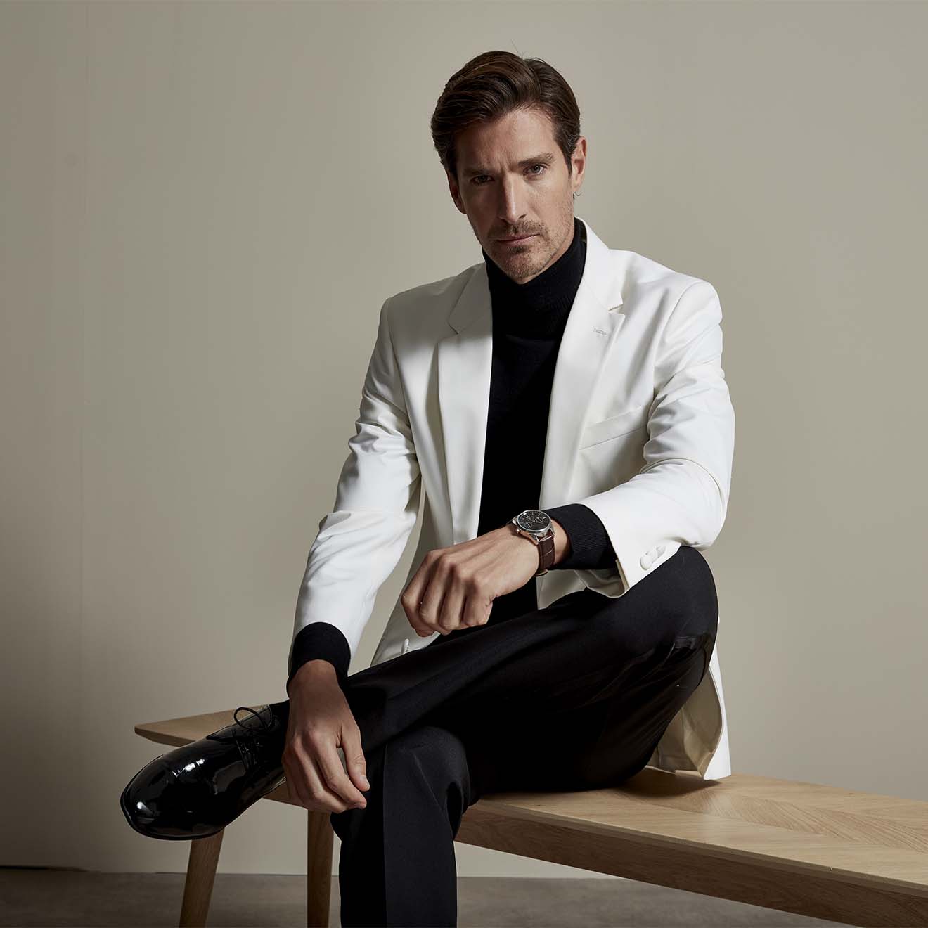 04 SORRENTO_WHITE_LATIMER_TROUSER_12-12-18 Skopes28877 1320 x 1320.jpg
