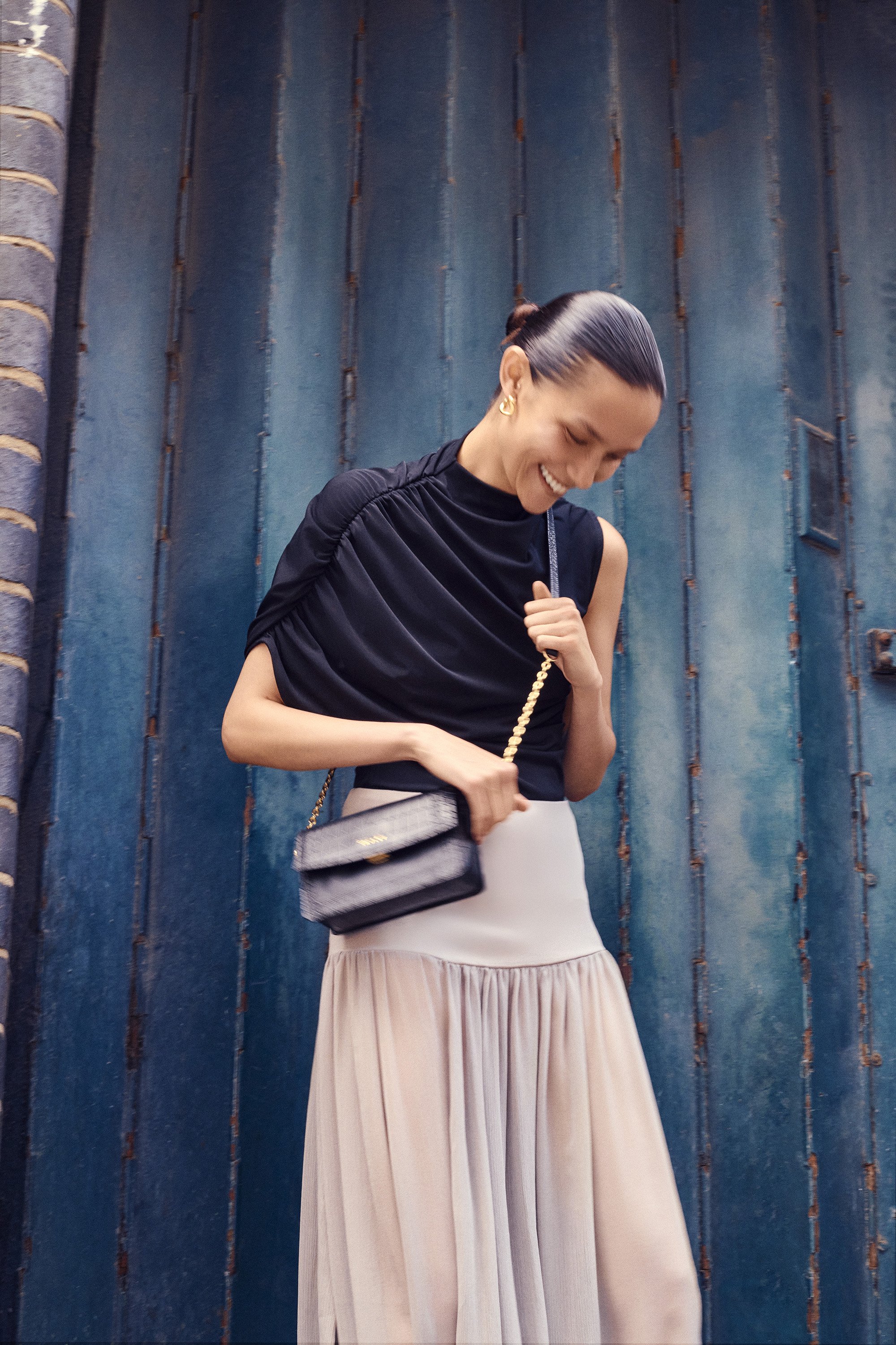 item.ImageAlternativeTextWithFallback