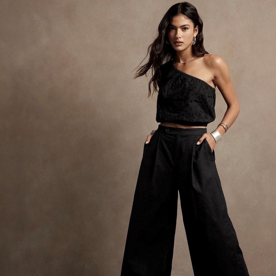 Banana Republic Offers Designer Outlet Vancouver