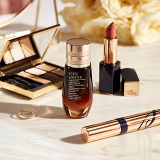 FREE skincare treats for fall! Receive a free Clinique Smart Night Custom Repair Moisturizer when you spend $90+ & an Estée Lauder Micro Essence Skin Activating Treatment when you spend $190 or more.*