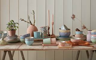 Save up to 42% off Outlet Prices* of the Denby Heritage Collection and James Martin Cook collection  in the Denby Warehouse Clearance
