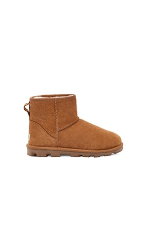 ugg cheshire oaks phone number