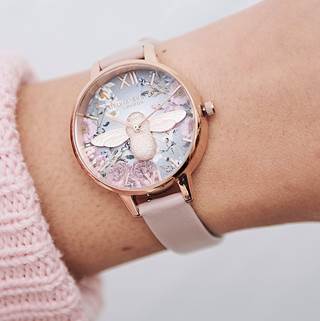 Up to 30% off Olivia Burton watches, now in store at Chapelle Jewellery

* Terms and conditions apply. Please see in-store for more details. Offer may be amended or removed.