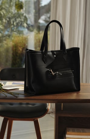 item.ImageAlternativeTextWithFallback