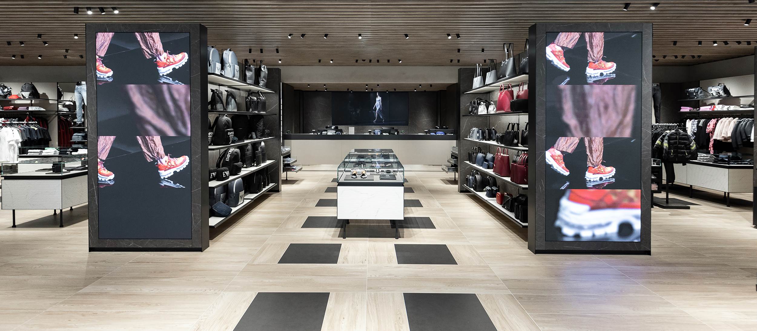 Új designer üzletek