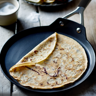 On the Crêpe pan 28cm from Les Forgées collection