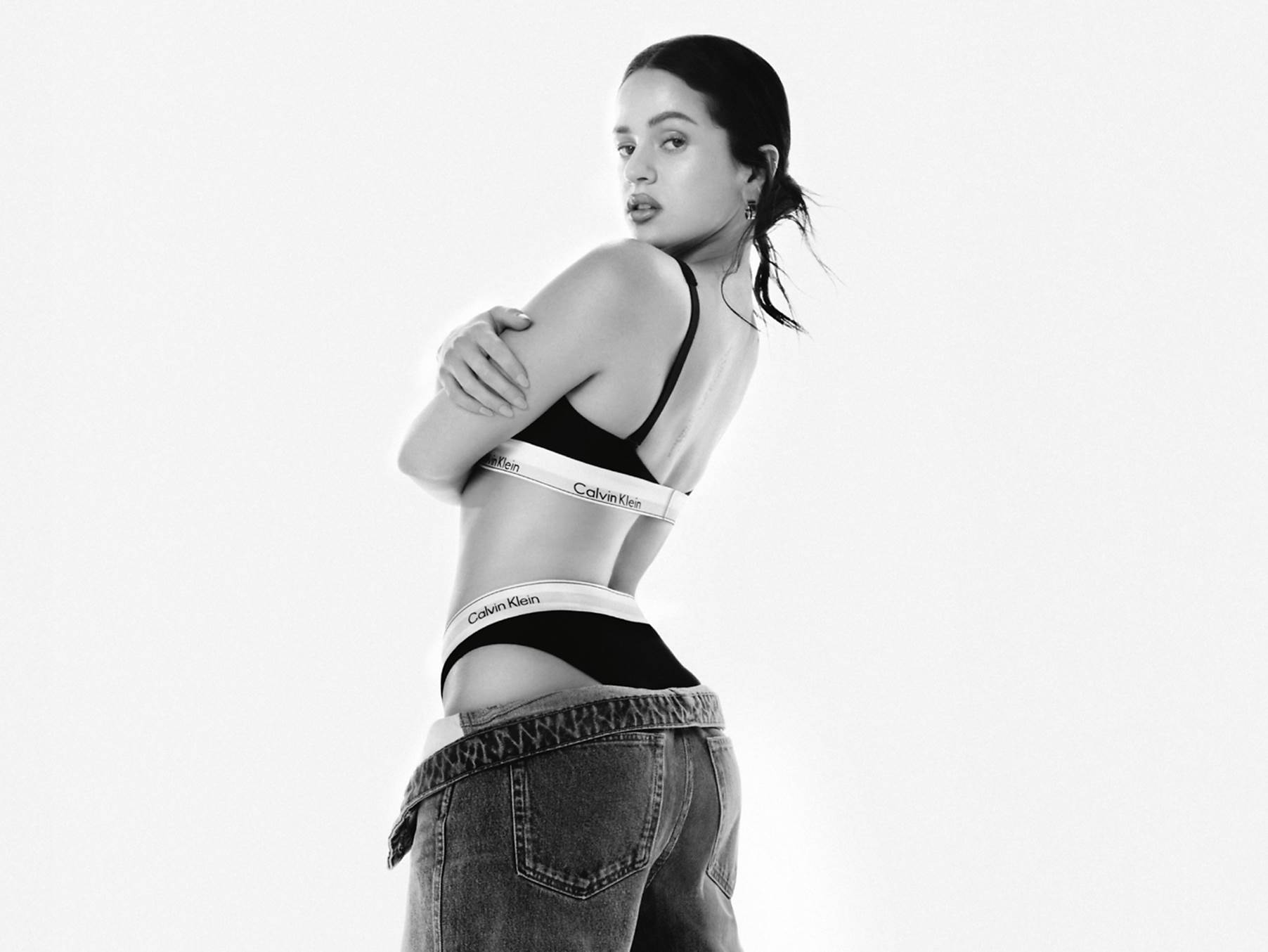 Rosalía in Calvin Klein | McArthurGlen Provence